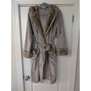 Pottery Barn Faux Fur Trimmed Hooded Plush Robe Taupe Grey Monogram S Medium
